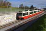 Be 8/8 23/24 verlsst am 28.10.10 gemeinsam mit dem Bt 203 die Station Neue Forch.