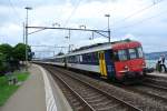 DPZ Mangel in Zrich: Ersatz S24 20447 mit dem fhrendem RBe 540 043-7 beim Zwischenhalt in Oberrieden Dorf, 30.08.2012