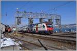 514 011-6 S8 nach Weinfelden unter der Signalbrcke in Wdenswil. (19.02.2013)