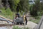 Werkbahn der Kraftwerke Zervreila Zentrale Rothenbrunnen im Einsatz für Felsreinigungsarbeiten. (07.05.2018)