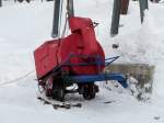 Muottas Muragl - Vorstellwagen ( für Schneeräumung? )abgestellt bei der Talstation am 15.02.2014