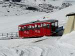 Muottas Muragl - Wagen 2 beim verlassen der Bergstation am 15.02.2014