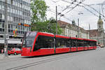 Be 6/8 669, auf der Linie 9, fährt zur Haltestelle beim Bubenbergplatz.