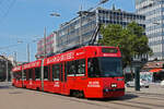 Be 4/6 Vevey Tram 735 mit der Werbung für 50 Jahre Gaskessel, auf der Linie 7, fährt zur Haltestelle beim Bahnhof Bern.