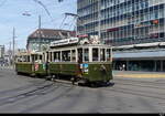Bern Mobil - Zufallsfoto des SVB Oldtimer  Be 2/2  37 mit Beiwagen B 311 unterwegs in der Stadt Bern am 17.06.2023