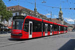 Be 6/8 Combino 760, auf der Linie 9, fährt am 20.07.2023 zur Haltestelle beim Bahnhof Bern.