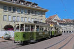 Restaurant Tram, mit dem BRe 4/4 647 und dem BR 312, fährt am 18.08.2025 zur Haltestelle Zytglogge beim Casinoplatz. Aufnahme Bern.