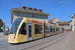 Be 6/8 Combino 659 mit der Werbung f�r Emmentaler K�se, auf der Linie 8, f�hrt am 20.04.2026 zur Haltestelle Zytglogge. Aufnahme Bern.