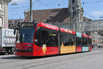 Be 4/6 Combino 757 mit der Werbung f�r das Berner Stadtfest, auf der Linie 9, f�hrt am 15.06.2026 zur Haltestelle Hirschengraben.