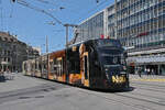Be 6/8 Combino 668 mit der Werbung f�r die Glace Nuii, auf der Linie 8, f�hrt am 15.06.2026 zur Haltestelle beim Bahnhof Bern.