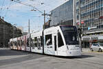 Be 6/8 Combino 669 mit der Werbung f�r die Lindenhofgruppe, auf der Linie 9, f�hrt am 20.04.2026 zur Haltestelle beim Bahnhof Bern.