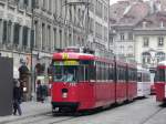 Bern Mobil - Triebwagen Be 4/8 722 mit Anhnger B 322 unterwegs in den Gassen von Bern auf der Linie 9 Wabern am 03.01.2008