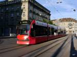 Bern Mobil - Morgen um 07.10 am 26.07.2015 Tram Be 4/6 758 unterwegs auf der Linie 7 kurz vor der Haltestelle beim Bahnhof Bern 