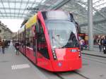 Bern mobil - Tram Be 6/8 653 unterwegs auf der Linie 8 in Bern am 11.02.2016