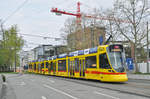 Be 6/10 Tango 177, auf der Linie 11, fährt zur Haltestelle am Bahnhof SBB.