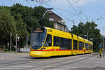 Be 6/10 Tango 166, auf der Linie 10, fährt zur Haltestelle am Bahnhof SBB.