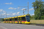 Be 8/10 TINA 4205, auf der Linie 17, f�hrt am 13.06.2026 zur Endstation in Ettingen.