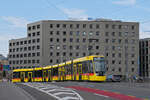 Be 8/10 TINA 4201, auf der wegen der Grossbaustelle am Marktplatz umgeleiteten Linie 17, �berquert am 15.08.2026 die M�nchensteinerbr�cke.