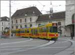 BLT Be 4/8 206 und ein Be 4/6 vor dem Hauptbahnhof Basel SBB. (08.04.2008)