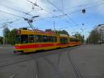 Be 4/8 mit der Betriebsnummer 202 und der Be 4/6 226 auf der Linie 11 fahren am Bahnhof SBB ein.