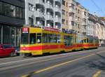 Be 4/8 mit der Betriebsnummer 241 und der Be 4/6 107 auf der Linie 11 fahren Richtung Voltaplatz. Die Aufnahme stammt vom 16.10.2012.
