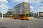 BLT Nr. 236+228 (Schindler Be 4/8S + Be 4/6) am 30.7.2015 beim Bahnhof SBB