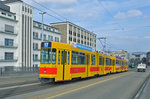 Dpooeltraktion mit dem Be 4/8 239 und dem Be 4/6 217, auf der Linie 17, wird wegen abgenutzten Geleisen in der Klybeckstrasse nicht mehr zu normalen Endstation am Wiesenplatz geführt.