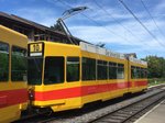 Be 4/6 257 hat vor kurzem eine Hauptrevision erhalten und ist wieder auf der Linie 10 im Einsatz. Hier steht der Wagen an der Haltestelle Stallen. Die Aufnahme stammt vom 13.08.2016