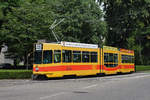 Be 4/8 209 der BLT fährt mit der Fahrschule Richtung Aeschenplatz.