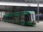 BVB - Be 6/8 5016 unterwegs in der Stadt Basel am 04.12.2022