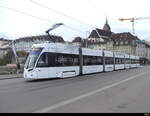 BVB - Tram Be 6/8 5010 unterwegs auf der Mittleren Rheinbrücke am 19.03.2023