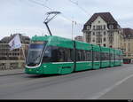 BVB - Tram Be 6/8 5001 unterwegs auf der Mittleren Rheinbrücke am 19.03.2023