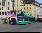 BVB - Tram Be 6/8 309 unterwegs auf der Linie 14 in der Stadt Basel am 04.02.2024