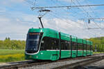 Be 6/8 Flexity 5006, auf der Linie 14, fährt am 26.04.2024 zur Haltestelle Rothausstrasse.