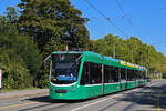 Be 6/8 Combino 315, auf der Linie 2, fährt am 18.09.2025 bei der Haltestelle ZOO Dorenbach ein. Aufnahme Basel.