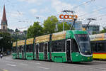 Be 4/6 Flexity 6016, auf der Linie 15, überquert am 23.08.2025 die Münchensteinerbrücke. Aufnahme Basel.
