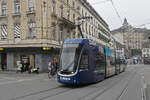 Be 4/6 Flexity 6011 mit der Werbung für die Konfitüre von Zuegg, auf einer Sonderfahrt, fährt am 01.12.2025 den Steinenberg hoch und fährt dann Richtung Kunstmuseum. Aufnahme Basel.