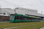 Be 6/8 Combino 315, auf der Linie 14, verlässt am 12.01.2026 die Haltestelle St. Jakob. Aufnahme Basel.