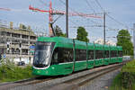 Be 6/8 Flexity 5039, auf der Linie 14, fährt am 18.04.2026 zur Haltestelle St. Jakob. Aufnahme Basel.