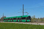 Be 6/8 Flexity 5014, auf der Linie 14, fährt am 07.04.2026 zur Haltestelle Lachmatt. Aufnahme Pratteln.