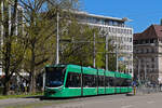 Be 6/8 Combino 316, auf der Linie 8, bedient am 07.04.2026 die Haltestelle am Aeschenplatz. Aufnahme Basel.