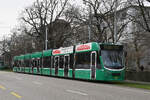 Be 6/8 Combino 304, auf der wegen der Basler Fasnacht umgeleiteten Linie 14, f�hrt am 23.02.2026 zur Haltestelle am Aeschenplatz. Aufnahme Basel.