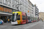 Be 6/8 Flexity 5003 mit der Werbung f�r den Wohnpark Binzen, auf der Linie 14, verl�sst am 11.05.2026 die Haltestelle Bankverein. Aufnahme Basel.