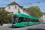 Be 6/8 Flexity 5019, auf der Linie 8, f�hrt am 27.04.2026 den Steinenberg hinunter zur Haltestelle Barf�sserplatz. Aufnahme Basel