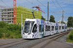 Be 6/8 Flexity 5011 mit der neuen Werbung f�r einen Pferdeanlass, auf der Linie 14, f�hrt am 06.06.2026 zur Haltestelle St. Jakob. Aufnahme Basel.