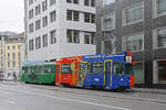 Be 4/4 490 FC Basel zusammen mit dem B4S 1464, auf der Linie 16, wartet am 11.05.2026 in der Spiegelgasse auf die n�chste Abfahrtszeit. Aufnahme Basel.