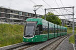 Be 6/8 Flexity 5021, auf der Linie 14, f�hrt am 18.05.2026 zur Haltestelle Freidorf. Aufnahme Muttenz.