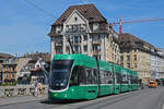 Be 6/8 Flexity 5044, auf der Linie 8, �berquert am 27.04.2026 die Mittlere Rheinbr�cke.