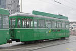 B4S 1472, auf der Linie 16, verl�sst am 18.05.2026 als Zweitwagen die Haltestelle Markthalle. Aufnahme Basel.