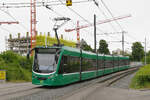 Be 6/8 Combino 325, auf der Linie 14, f�hrt am 04.05.2026 zur Haltestelle St. Jakob. Aufnahme Basel.
